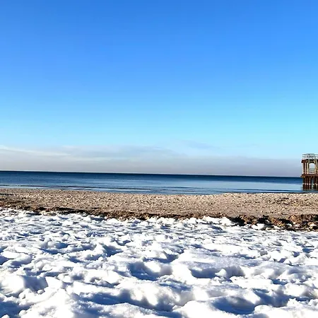 Przy Plazy Z Tarasem I Bezplatnym Parkingiem Appartamento Sianozety